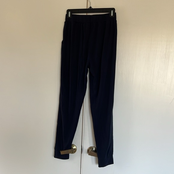Cozy Earth Women's Brushed Bamboo Jogger Set, Navy, Small - Picture 13 of 15